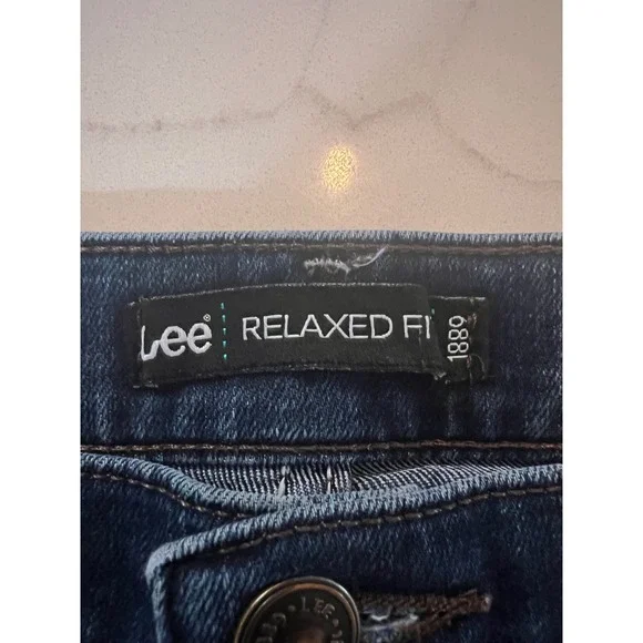 Lee Relaxed‎ Fit 1889 Denim Jeans Dark Wash Women's Size 12 Short - Picture 3 of 6